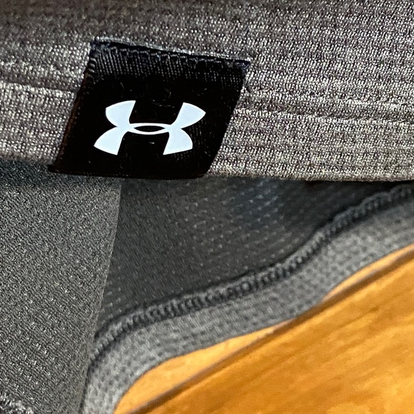 Under Armour Charcoal Hoodie Pull Over, Mens L, Active Wear - Picture 4 of 9